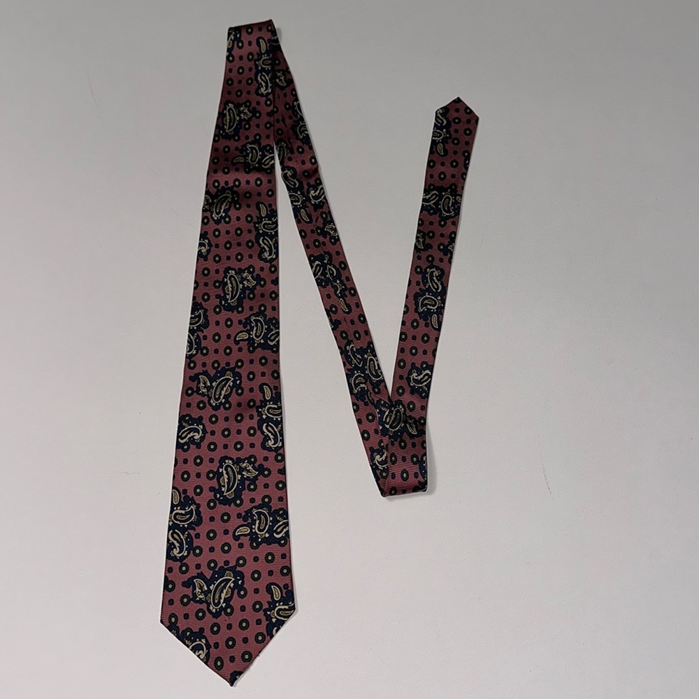BARNEYS NEW YORK MENS TIE